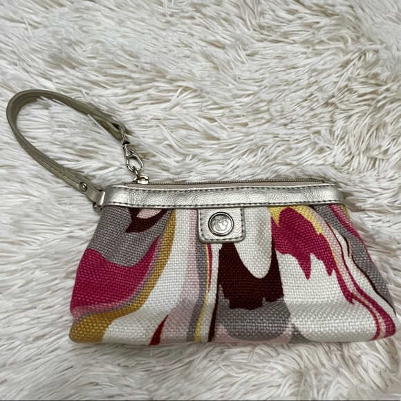 Spartina Daufuskie Island Linen/Leather Wristlet - Picture 6 of 8